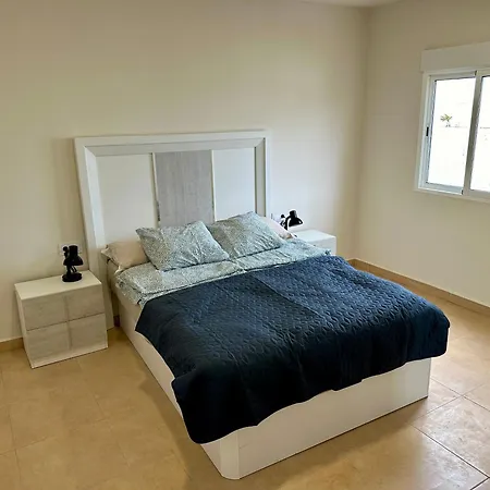 New Modern Apartment, Scandinavian Style * 伊科德·德·洛斯·维诺斯