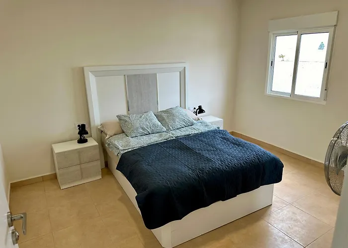 New Modern Apartment, Scandinavian Style * 伊科德·德·洛斯·维诺斯